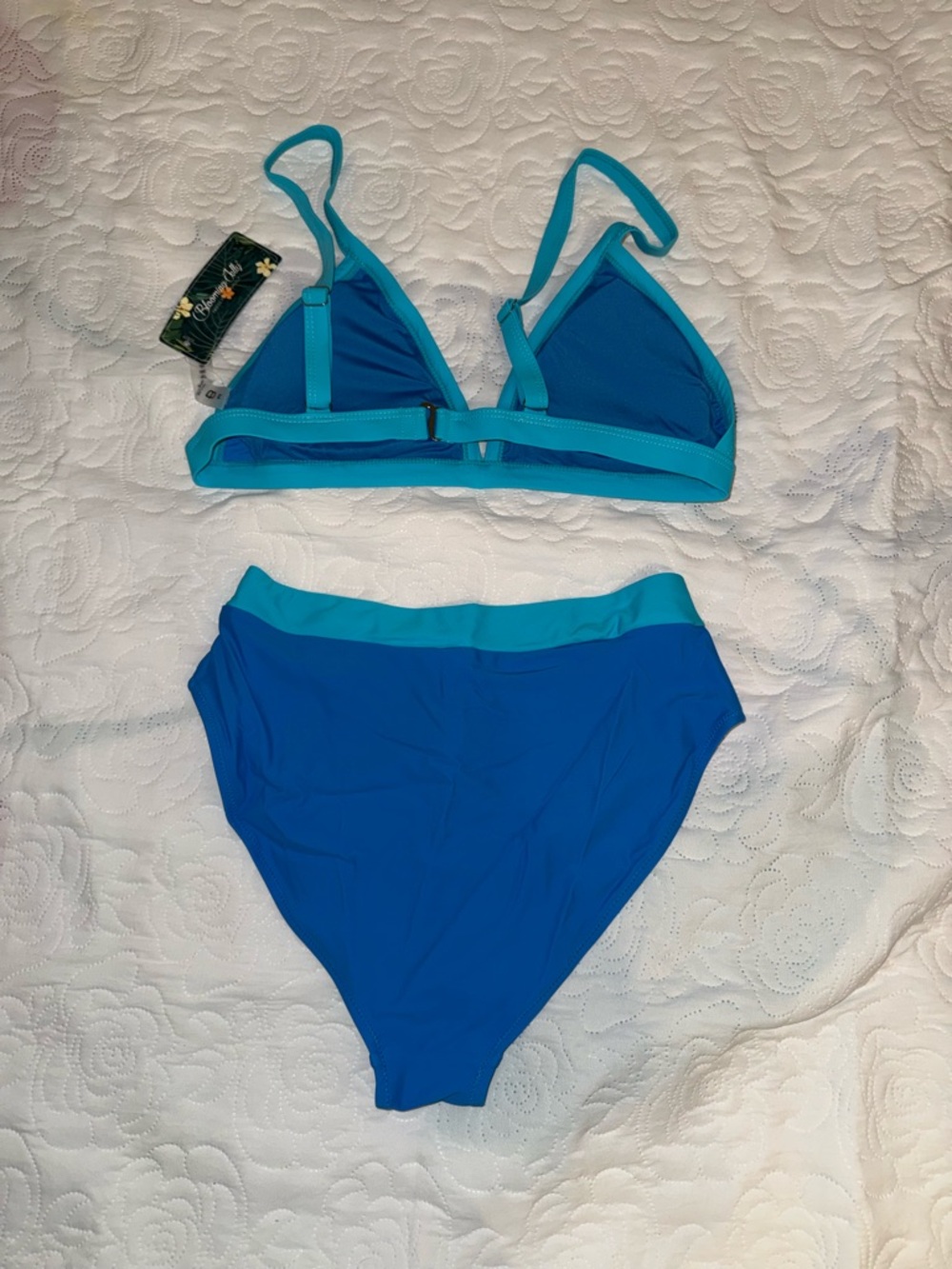 Blooming Jelly - Blue Two-Tone Triangle Bikini Set - Size Medium - Picture 2 of 8